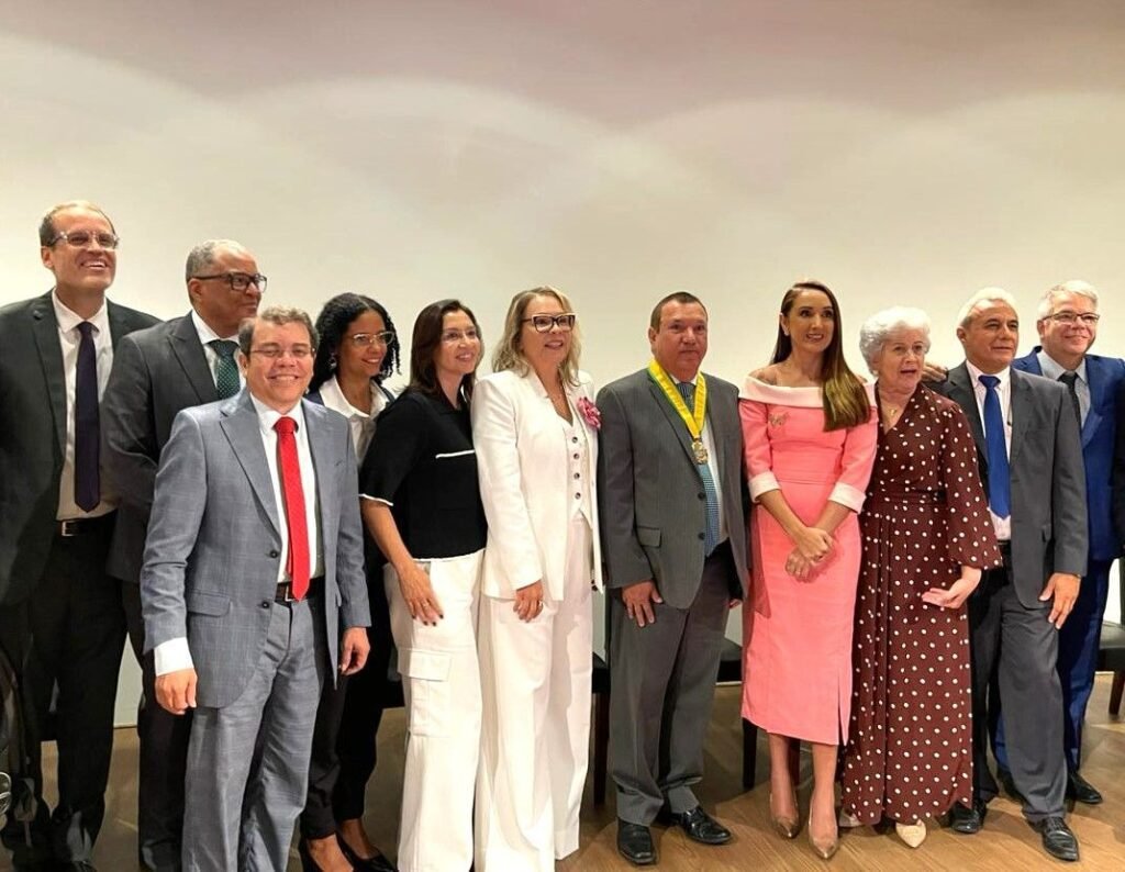 Auditor do TCE-AM