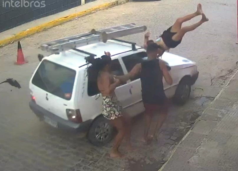 mulher atropelada