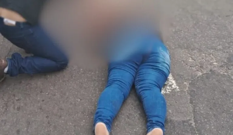 Mulher fica gravemente ferida