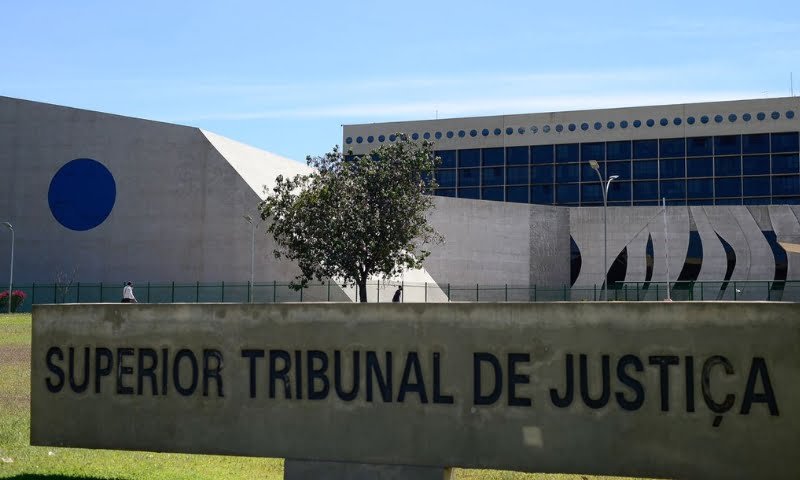 STJ