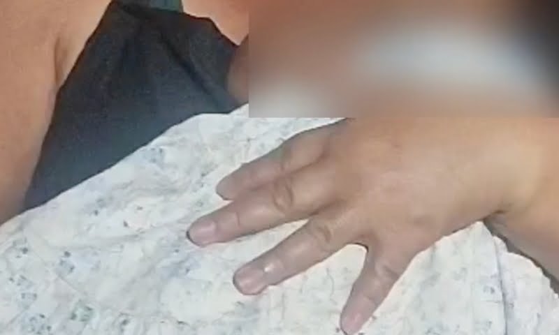Mãe esquece bebê