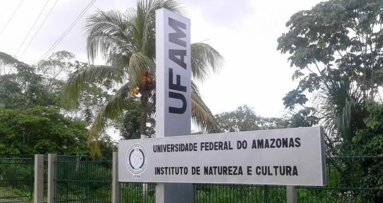 UFAM abre concurso