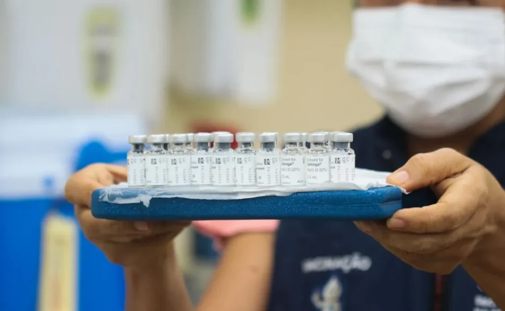 vacina contra dengue