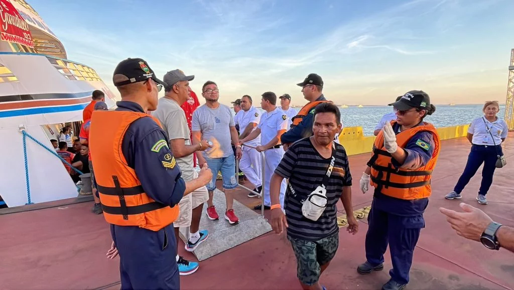 embarcações