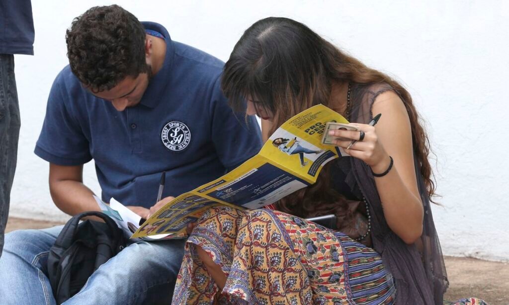 jovens de baixa renda