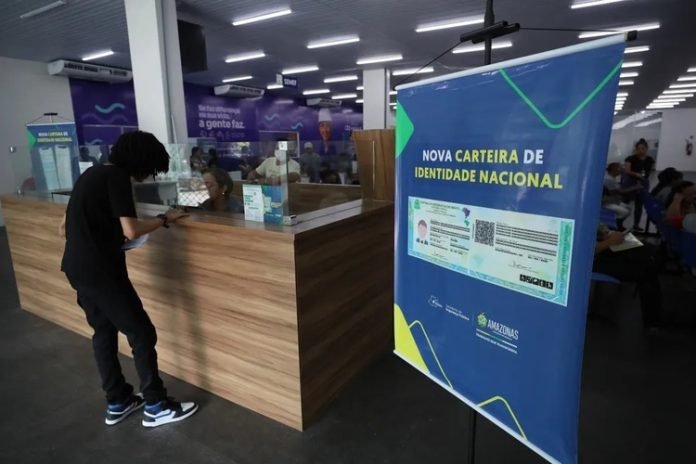 solicitação da Carteira de Identidade são suspensos