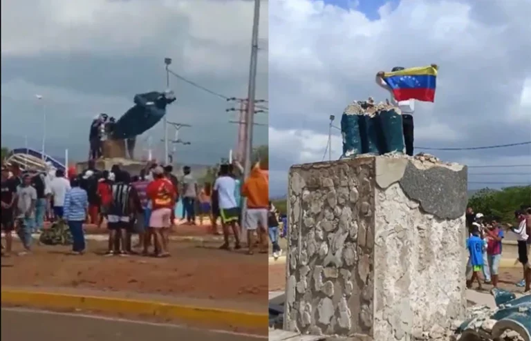 Estátua de Hugo Chávez é derrubada