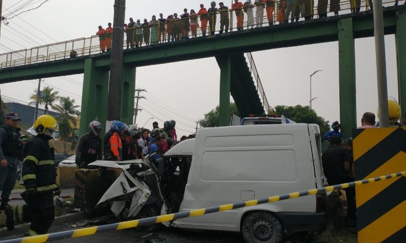 acidente na Torquato Tapajós