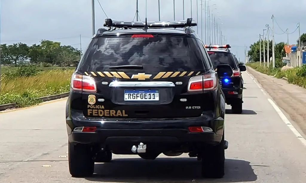 Polícia
