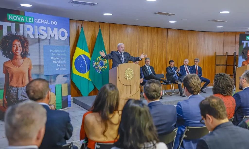 lei do turismo