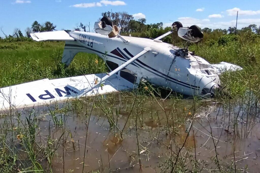 Avião