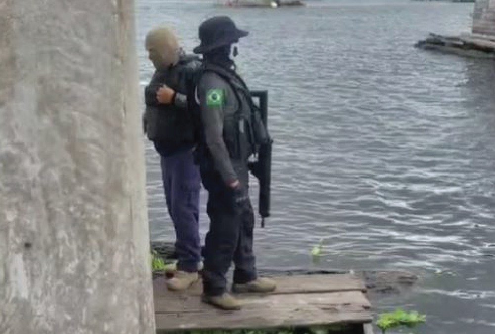 Polícia