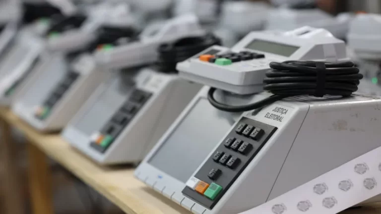 urnas eletrônicas
