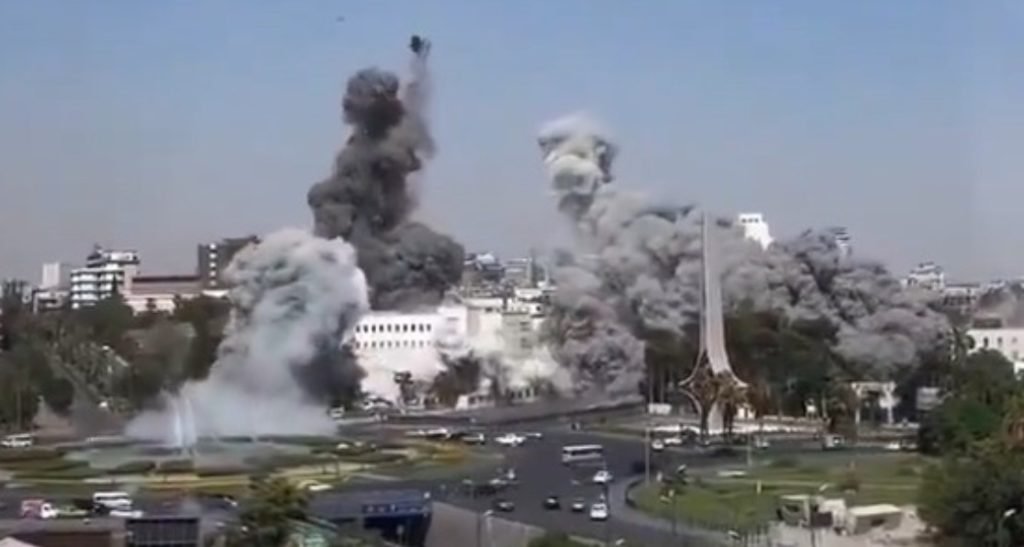 Israel realiza ataque aéreo contra Ministério da Defesa