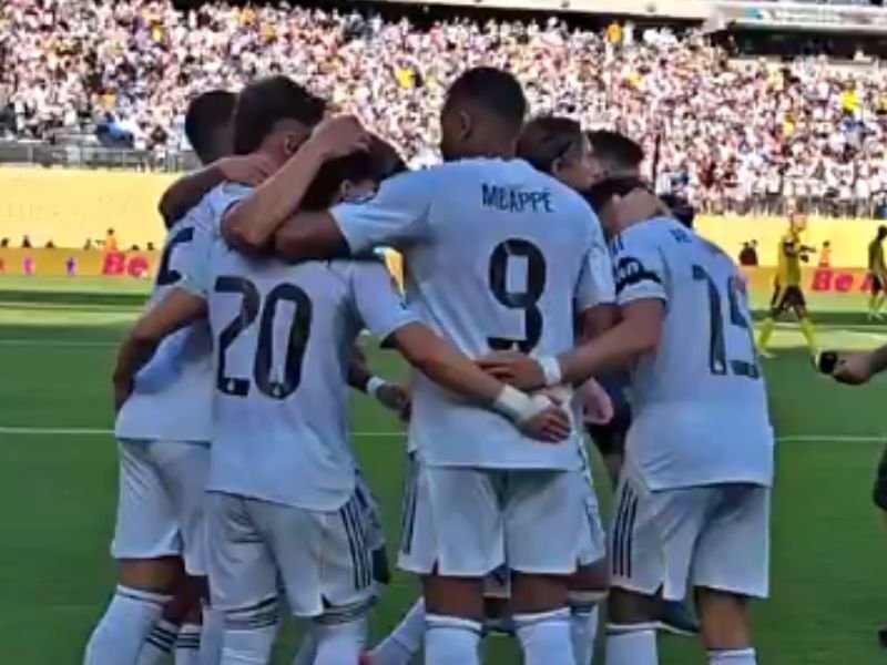 Real Madrid vence Borussia Dortmund