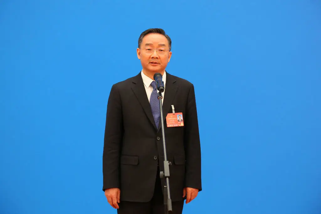 (Guo Junfeng/VCG/Getty Images) Leia mais em: https://veja.abril.com.br/mundo/china-condena-a-morte-ex-ministro-da-agricultura-em-meio-a-expurgo-anticorrupcao/