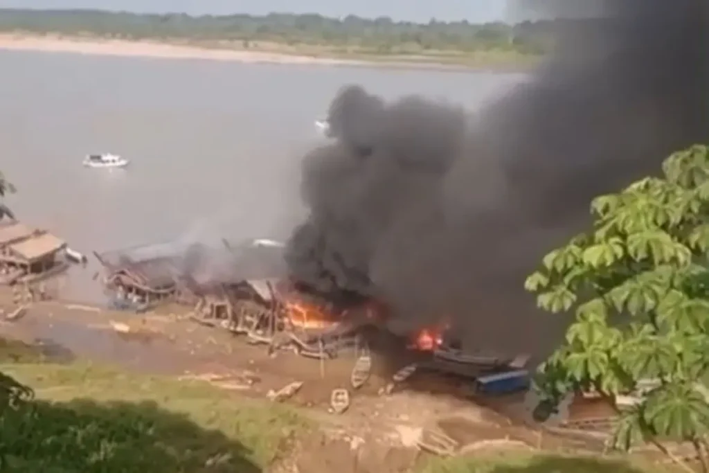 PF e Força Nacional destroem mais de 80 balsas