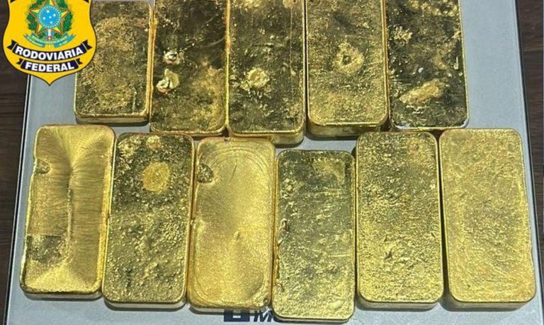 Fiscalização intercepta caminhonete com 10 kg de ouro