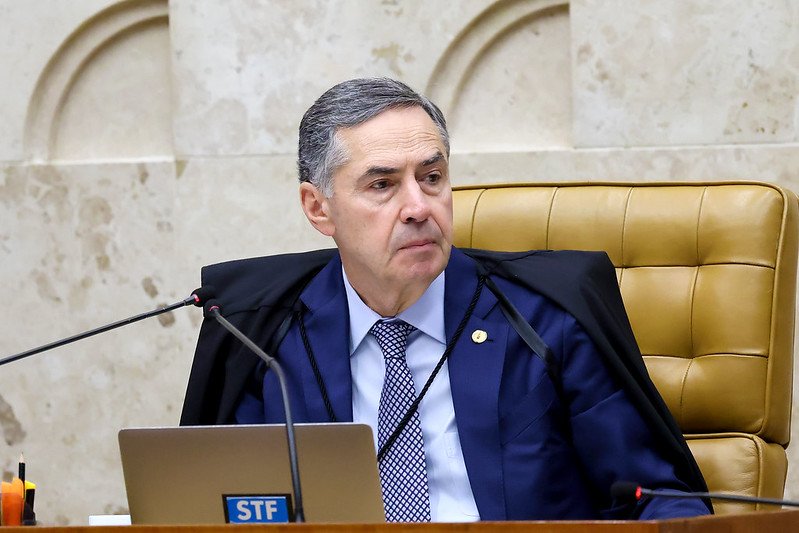 STF derruba decisão de Barroso