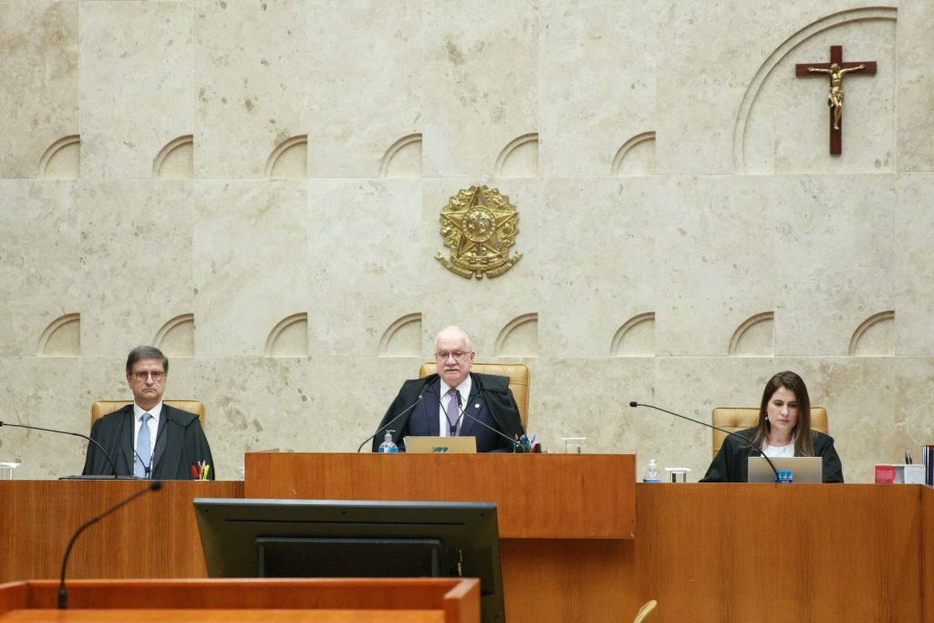 STF forma maioria para liberar