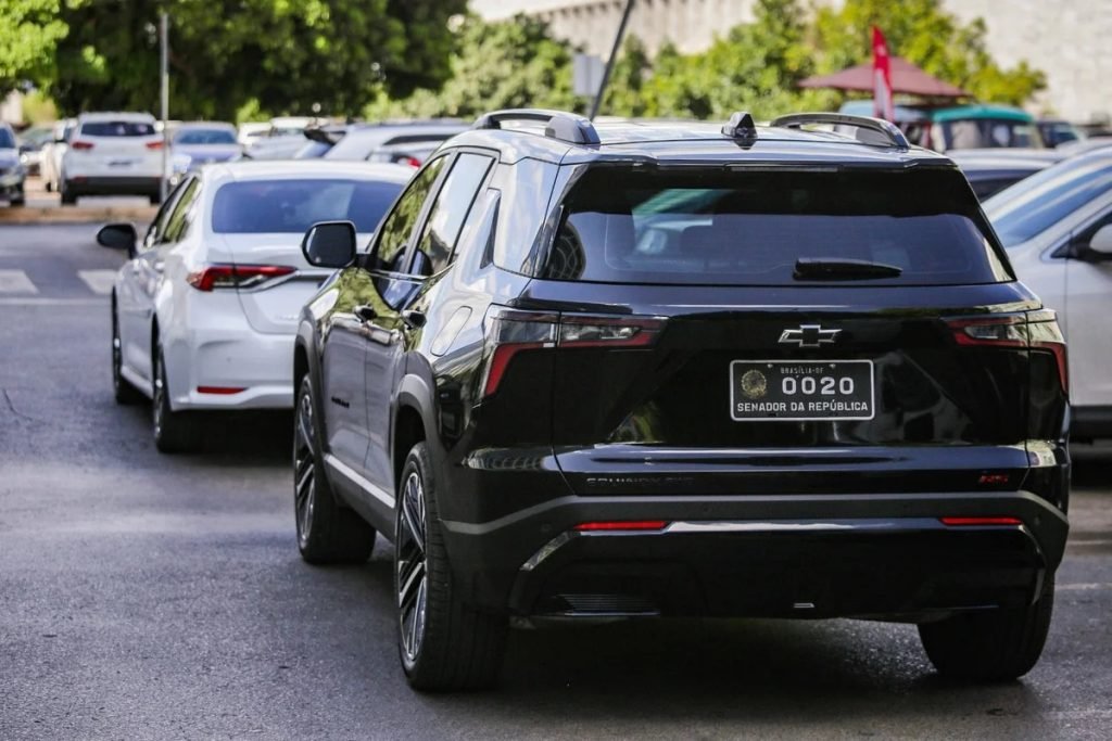 Senado gasta R$ 47 milhões em aluguel de SUVs
